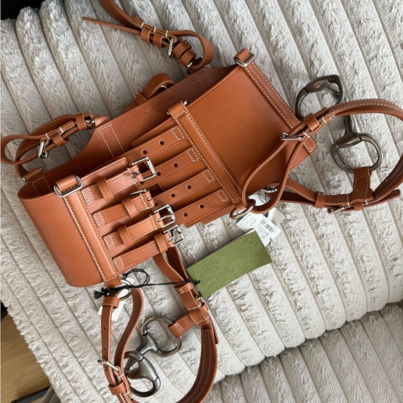 Gucci Tan Leather Harness with Green and Red Stripes - Picture 4 of 8